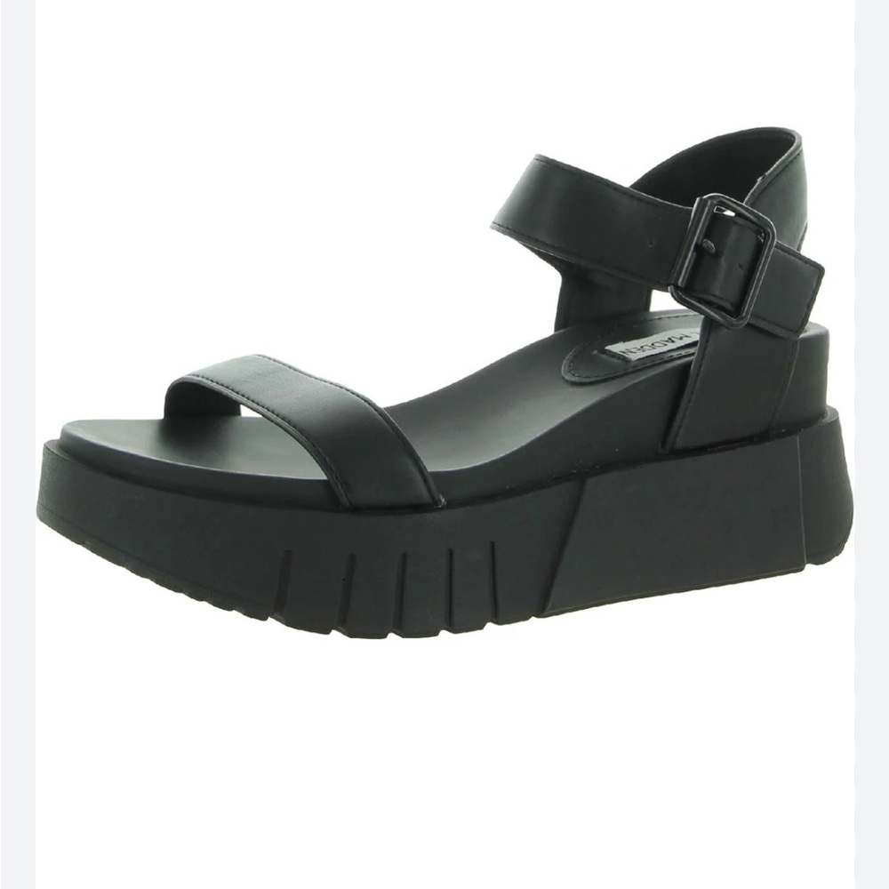 Steve Madden Pastry Black Sandals
